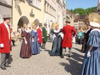 Weber-Tanz bei einer Aufführung in der Marktgasse Feldkirch
